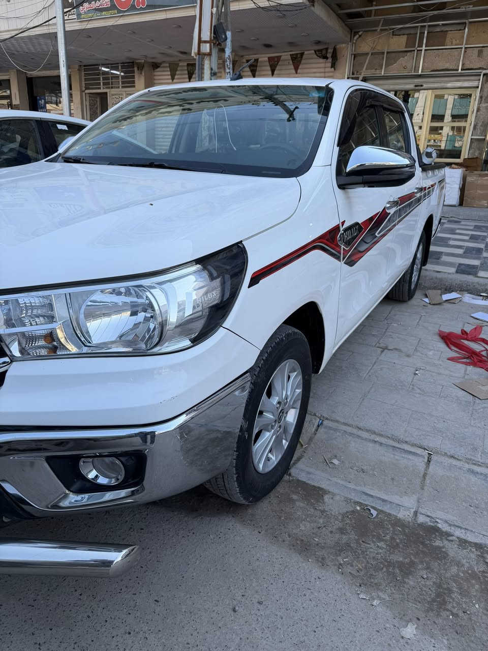 هايلوكس 2023 ساز 4*2
تو ويل

تدفئة كشنات 

قماش احمر 

كامرة خلفية 

تثبيت سرعة 

مانع انزلاق 

نضام ايكو -سبورت 

..سيارة مكفولة كفالة عامة ما عدا بيها طخة جوة الباب خلف الراكب ما مصلحة تنسحب بارد موضحة بصورة 
….السعر 293 ورقة 
…
ماشية 42 الف 

…مرقمة بغداد باسمي 

….اتصال ***********
