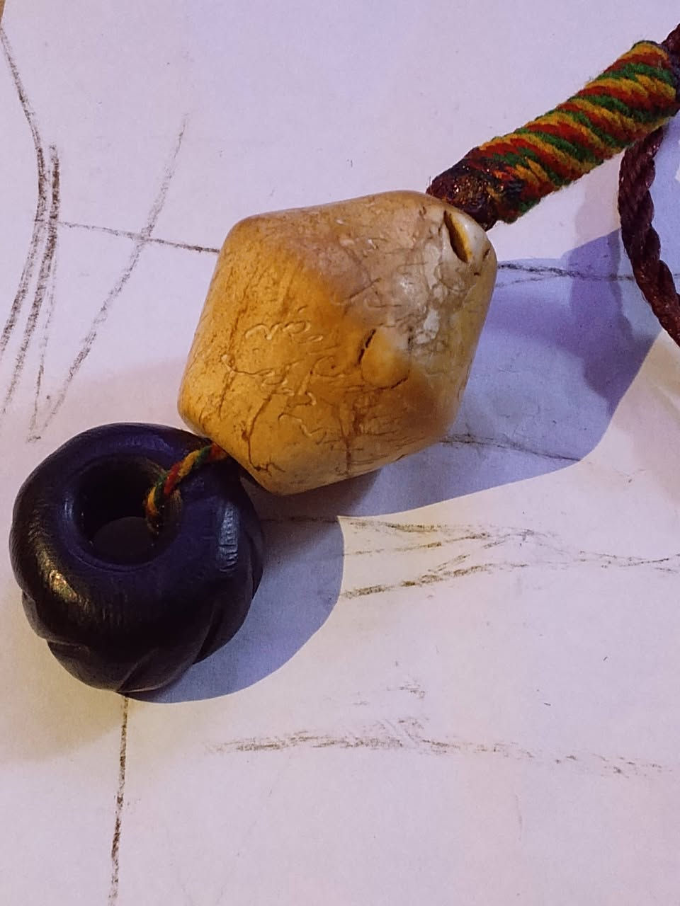 السلام عليكم احبائي قلاده عطف وسلوه مال ملاكط ملا بصره الزريجي بري قطع قويه جداً قديمه سلوه تحط السعر خاص العنوان بغداد الشعب رقم الهاتف ‏‪***********‬‏
