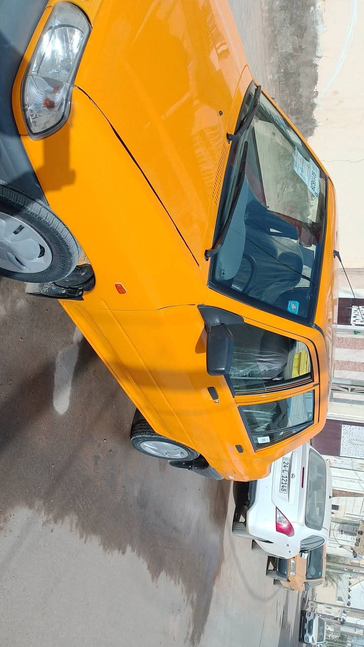 سلام عليكم سايبه 25كفاله عامه كير ومكينه وحداديه شرط سعرهه76 وبيه مجال مكاني ديوانيه  ***********
