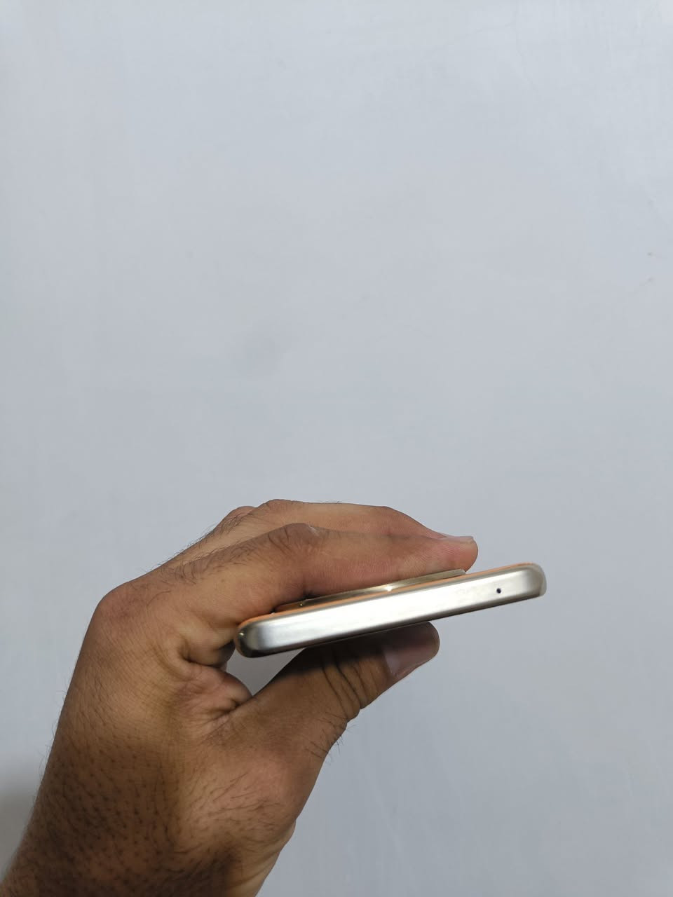 هونر اكس 9 بي
Honor x9b
ذاكره256 عشوائيه 12
بطاريه 5800 بصمه  بالشاشه
شاشه منحنيه 
جهاز نضيف كلش 
شرط الفحص 
السعر 245
المكان ناصريه تضحيه


**إذا كنت صاحب هذا الإعلان وتريد حذفه لأي سبب، رجاءا أرسل رسالة إلى الدعم الفني**