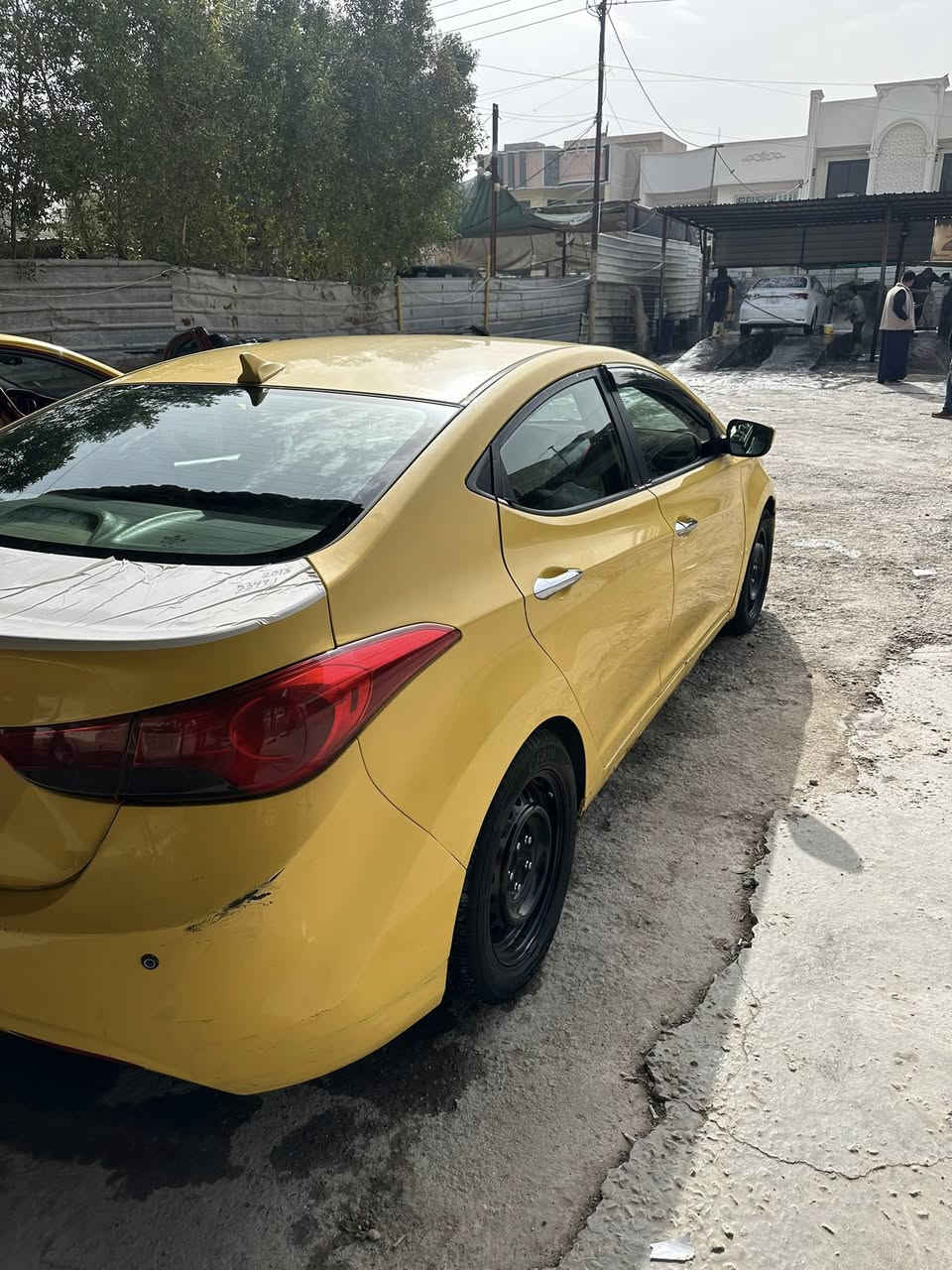 النترا ٢٠١٣  امريكي ١٨٠٠  حادثها جاملغ وبنيد بدون دواخل ايرباك ستيرن  طاك لا تبخير لا تنقيص سياره خير من الله حداديه بدلتها قبل ٧ اشهر كامله هسه بيها شويه ملاحظات  تبريد ثلج قبل سنه بدلت منضومه جديده ما عدا الفريز ما بدلته سياره حلوه داخلها بيجي واسود وغرفتها نظيفه حلوه رايدها ب ٩٨ وبيها مجال بسيط للشاراي مكاني شهداء السيديه تقاطع درويش 
***********
غير متواجد على الفيس
