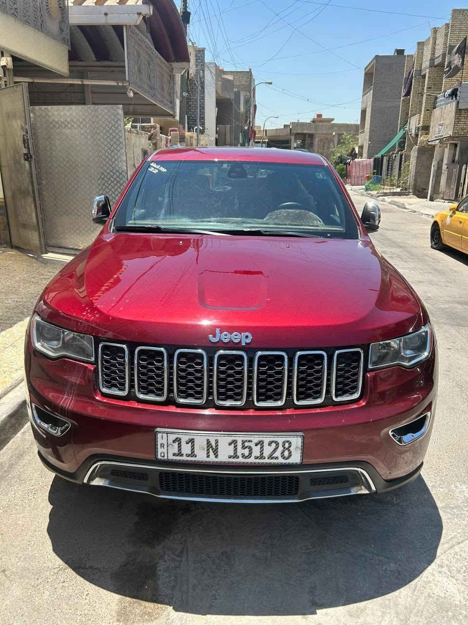 السلام عليكم جيب لاريدو سيارة نضيفة وخير من الله  وارد أمريكي ضرر مبدل جاملخ أصلي موضح بل صور  عنوان حي القاهرة  رقم *********** /*********** موديل 2022 بغداد, العراق
