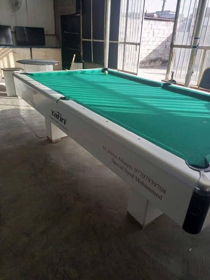 ميوزه مستخدم وجديد 🎱⬇️
☑️✅
يوجد لدينه توصيل 🚛لجميع المحافظات العراق...... ⬇️
☑️✅
ويوجد لدينه كادر مخصص لنصب لميز🎱....نقل وشد .... ⬇️
☑️✅
مع كيوبات طوبات 🎱🎱🎱... ⬇️
...... ⬇️...... 
الستفسار *********** بي واتس📞
