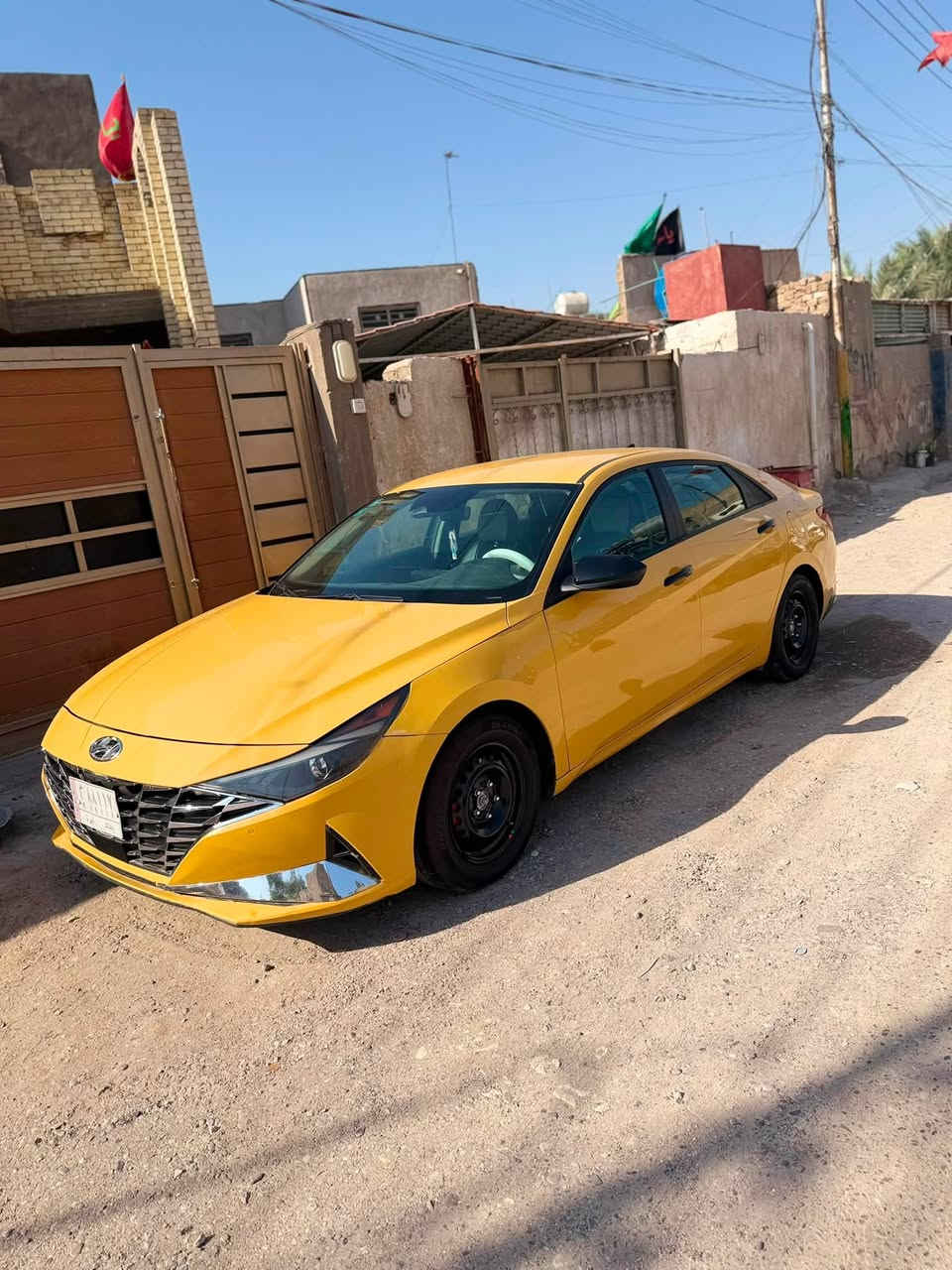 سلام عليكم
النتره مديل 2021 

أمريكيه أحدثه بس بنيد مبدل بدون دواخل 

مكينه 2000 دوش كير اي تي المرغوب مكينه وكير مكفولات 

السياره جاهزه للشغل تخم تاير جديد جاهزه السياره خير من الله 

عنواني بغداد الرصافه 

رقم الهاتف ***********
