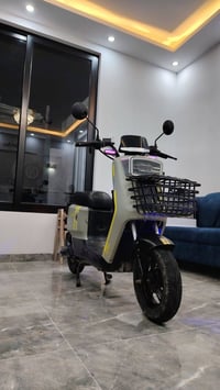 باسكيل شحن R7 نضيف اي عيب ما بي السعر 390 وبي مجال 07723544943