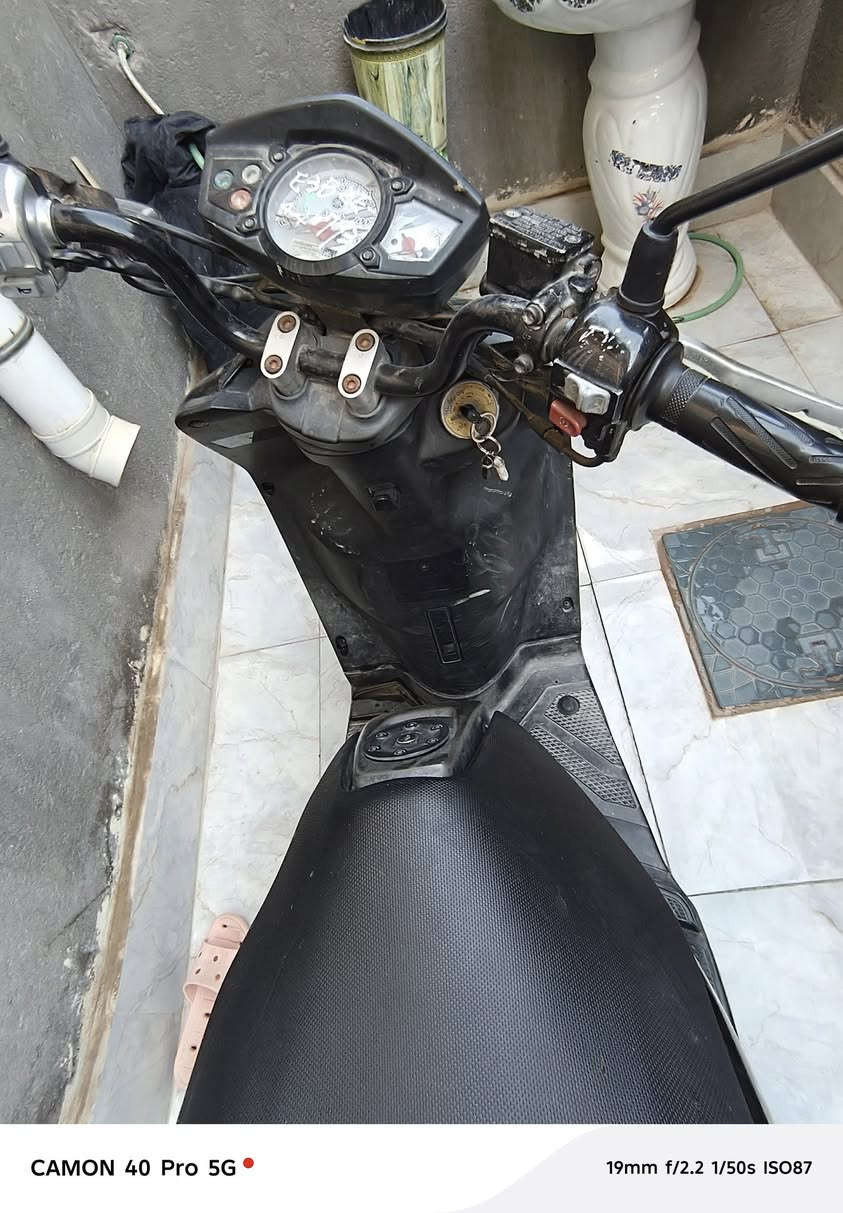 السلام عليكم 
سكنس جبلي نزلتها من معرض الزيتون قبل شهرين اخذتها بمليون 450 اريد اراوسها بفورزه 0 6 بس كون جديده 
مكاني ناصرية مركز
متواجد ع الفيس 
@إشارة


**إذا كنت صاحب هذا الإعلان وتريد حذفه لأي سبب، رجاءا أرسل رسالة إلى الدعم الفني**