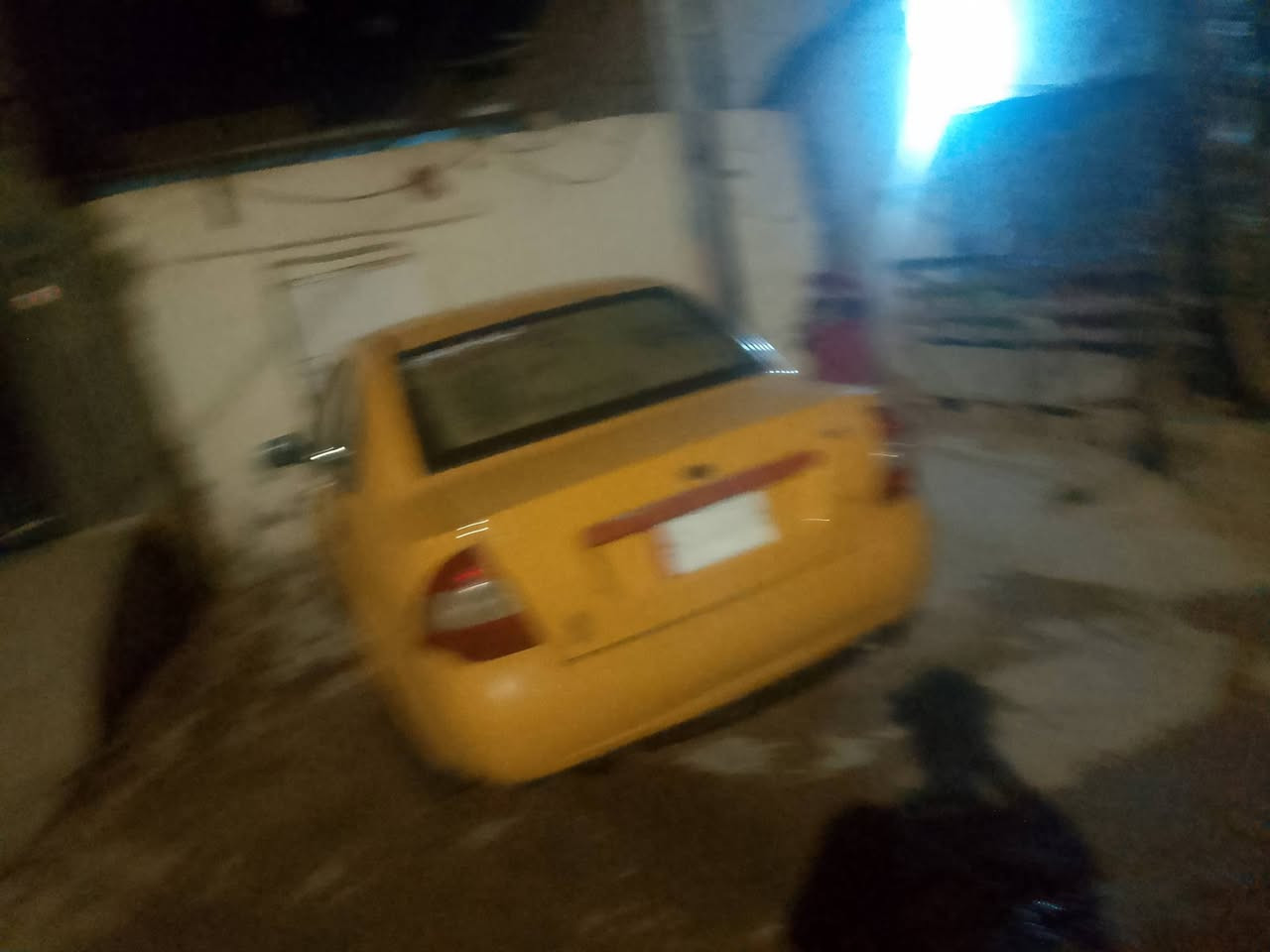السلام عليكم طيبه موديل 15 بيها باب مبدل مكينه جديده تبريد فول هيئه وغرمات اصفرهن بيدي 
باتري جديد تخم تاير  داخله هزه ومعامله واصله لبصمه رايدها 28 وبيها مجال مكانها الديوانيه حي الوحده 
*********** بي وتساب
