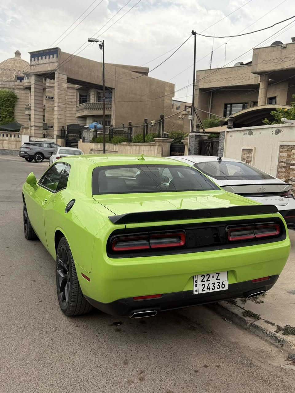 سلام عليكم جالنجر 2023للبيع لون مميز تفاحي مكاني بغداد موضح بصوره حادث سرقه موصفات GT من عده فتحه السعر خاص ***********
