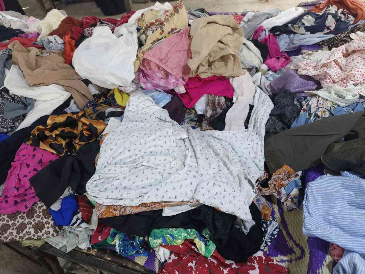 الجمعه 5/6/2026 الساعه 9 صباحا كسر بالات جديده 
كسر بالات دشداشه شلحه 1000 د
كسر بالات قميص نسائي 1000 د
كسر بالات ملابس داخليه رجالي1000 
كسر بالات ملابس اطفال ولادي بناتي 1000 د
كسر بالات بجامه نسائي 1000 د
كسر بالات بدي واي شيرت رجالي 2000 د
كسر بالات ديوان وجه مخده 1500د
قطع كبيره 5000د 
عنوانا الشعله سوك الساحه مجاور ساحة الطوبه قرب كراج وقوف السيارات @


**إذا كنت صاحب هذا الإعلان وتريد حذفه لأي سبب، رجاءا أرسل رسالة إلى الدعم الفني**