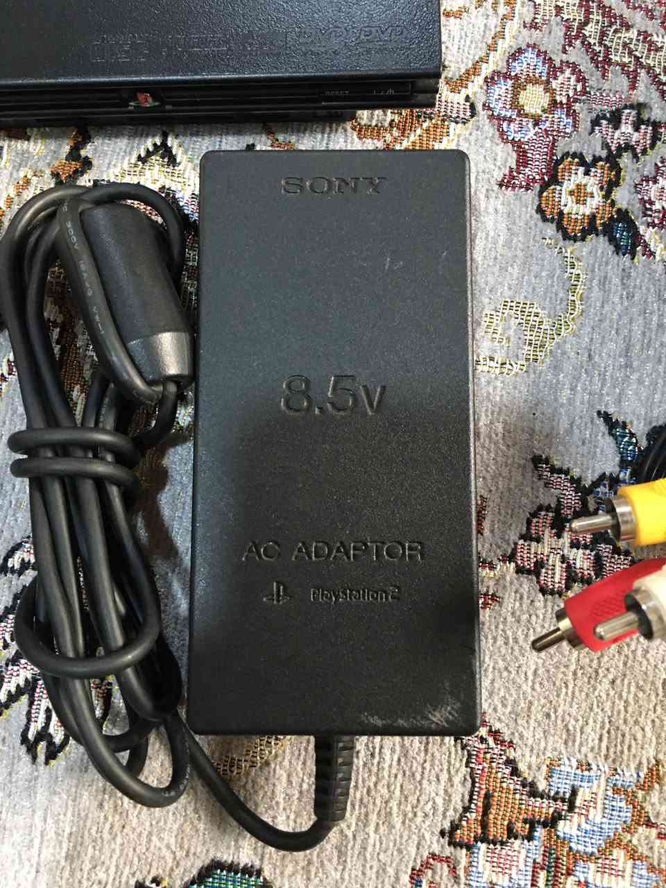 السلام عليكم بلي ٢ اوروبي يشغل ياباني و امريكي و اوروبي
مع ١٢ قرص كامل الملحقات الاصليه من المحوله والكيبل مالصوره واليده كله من شركه سوني اصلي للبيع او للمراوس مكاني السليمانية ماعندي توصيل رقمي ***********
