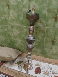 ناركيله عوزهه؟ بس فنجان؟ وشيشه؟  وثانيه. عوزهه قمجي وفنجان وشيشه.  مكل...