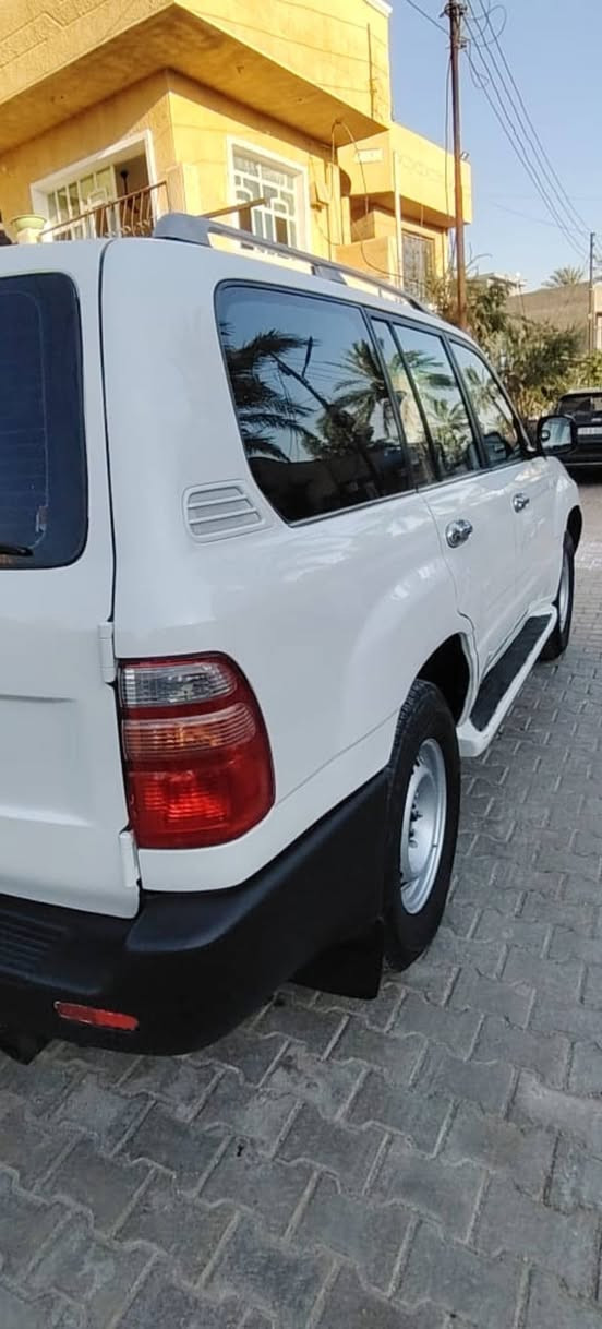 لا ندكروز موديل 2000 صبغ حزام للجماليه  بدون أي ضرر
السيارة جاهزة من كل النواحي 
بسمي تحويل مباشر 
المكان بغداد
السيارة منضومه غاز بانزين
السعر 135
***********
*********** وات ساب
