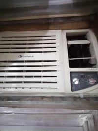 ثلاجه نظيفه • ٢٠ قدم • مكيف