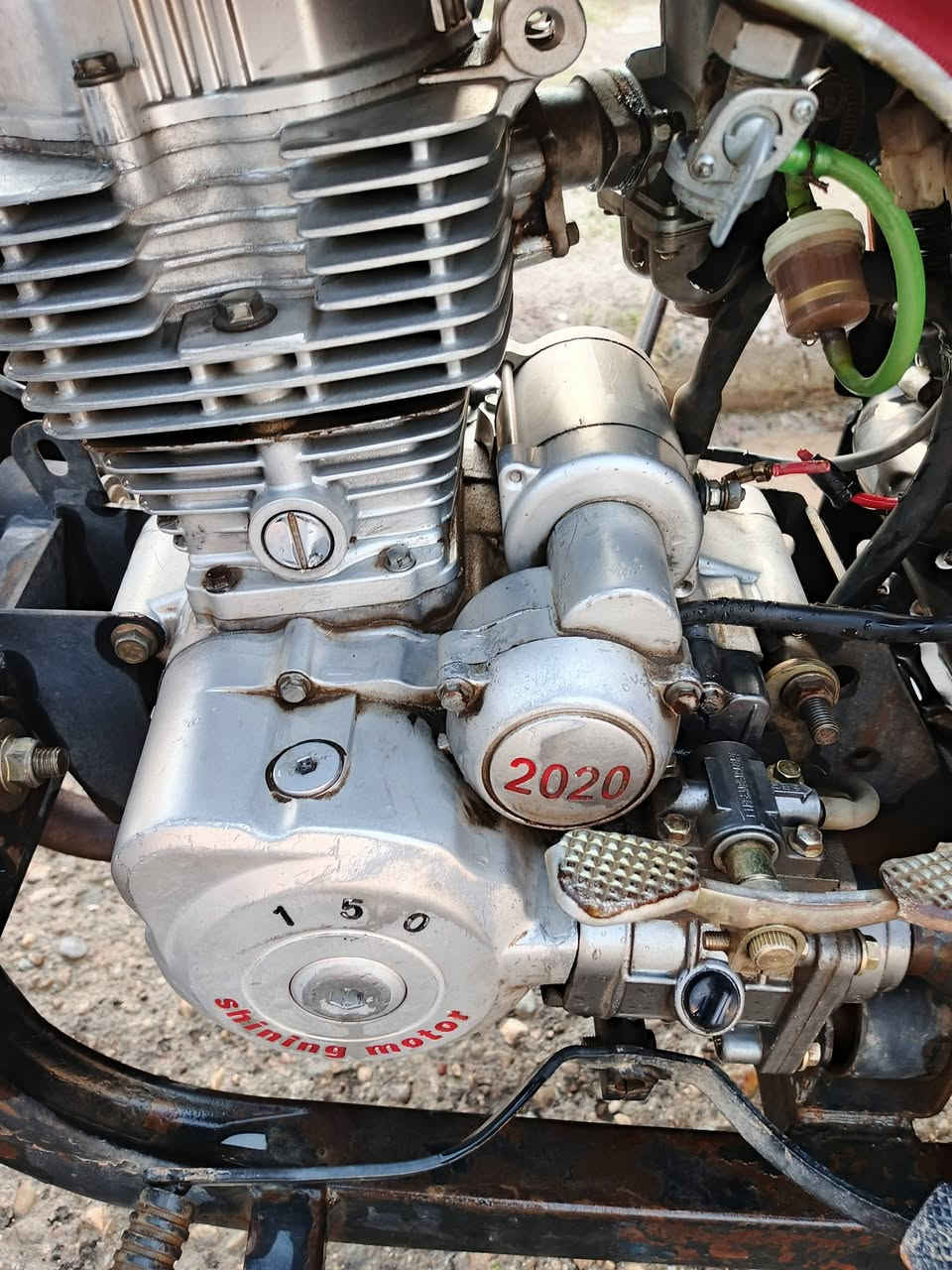 للبيع نضافه فوول
منفيس بيها مكان الأيمن 
***********//
***********//
السعر مليون وربع
الشراي يخابر
