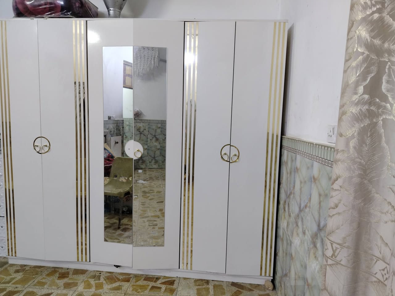 غرفه تركيه كامله مكاني بغداد مدينه الصدر هيه ودوشك ب300 وبيها مجال هواي


**إذا كنت صاحب هذا الإعلان وتريد حذفه لأي سبب، رجاءا أرسل رسالة إلى الدعم الفني**