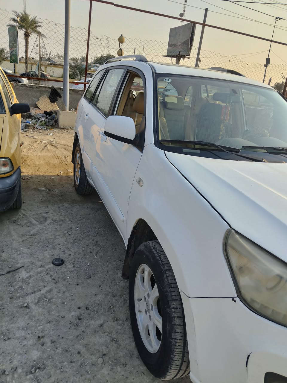 تيكو 14 كير ميكانيك المرغوب بيهه تبديل بنيد ونص جاملغ امامي صبغ وخيط تبخير والباقي ابلاد65 ورقه وبيها مجال تلفون ***********
