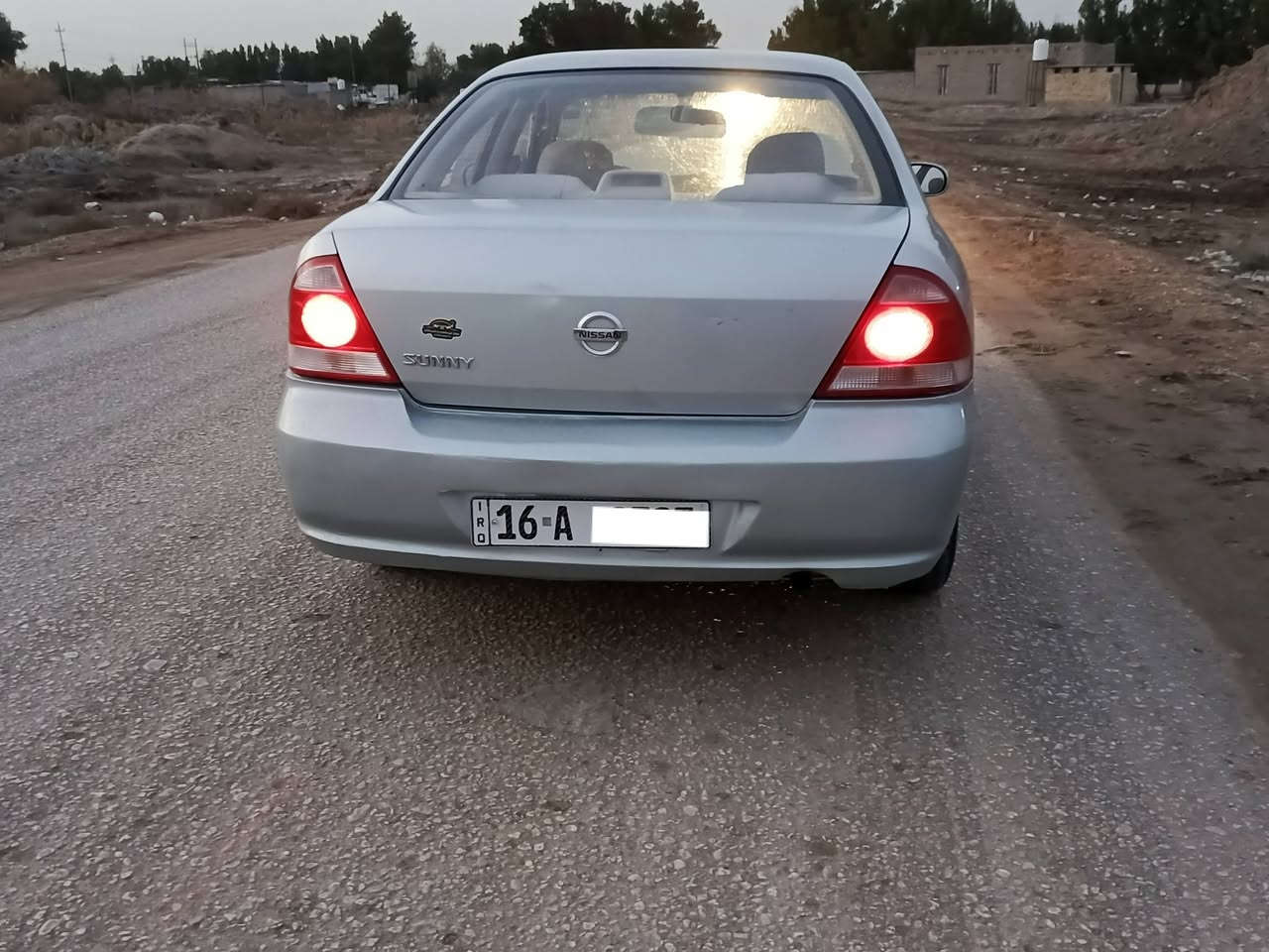 السلام عليكم ورحمه الله 
نيسان صني موديل 2007 رقم قادسيه الدولي بأسمي هزه جديده 
السياره مكفوله من الظربه والصبغ والتبديل بيه باردات موضحات بالسونار 
كير ومحرك وحداديه خير من الله 
تبريد ثلج تدفئه درجه اولى 
تخم تاير وباتري جديد سياره جاهزه 
مكانه بابل القاسم 
***********
سعر 84 بيه مجال قليل
