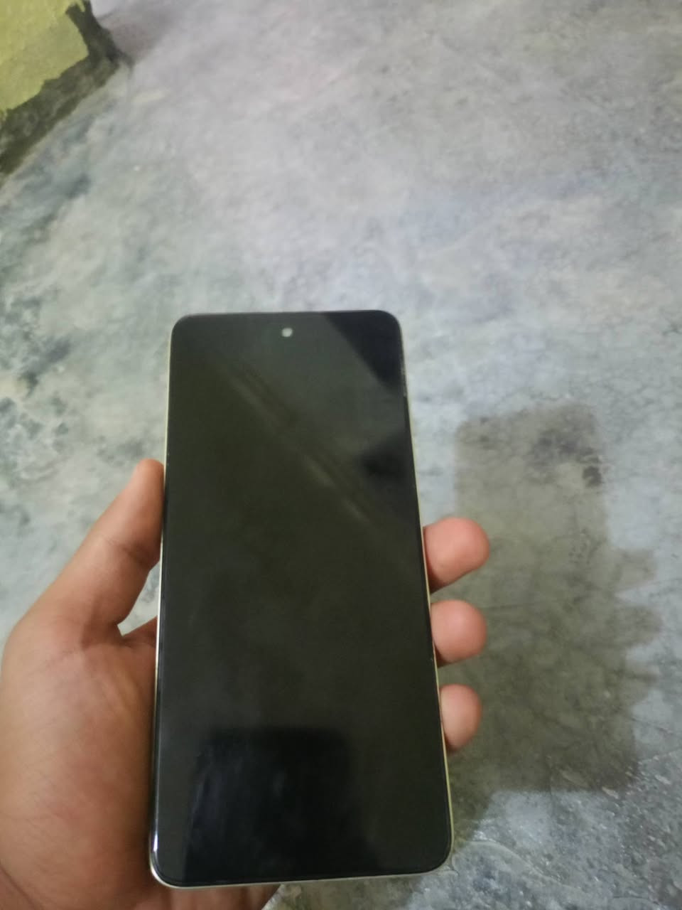 تكنو سبارك 20 سي (Tecno Spark 20C) 
الجهاز حيل نضيف مدت استخدمه شهر ونص 
مابدل كلشي بي ولا مفتوح الجهاز نضافته 95/100
راسلني خاص وتدلل السعر 85 قفل


**إذا كنت صاحب هذا الإعلان وتريد حذفه لأي سبب، رجاءا أرسل رسالة إلى الدعم الفني**