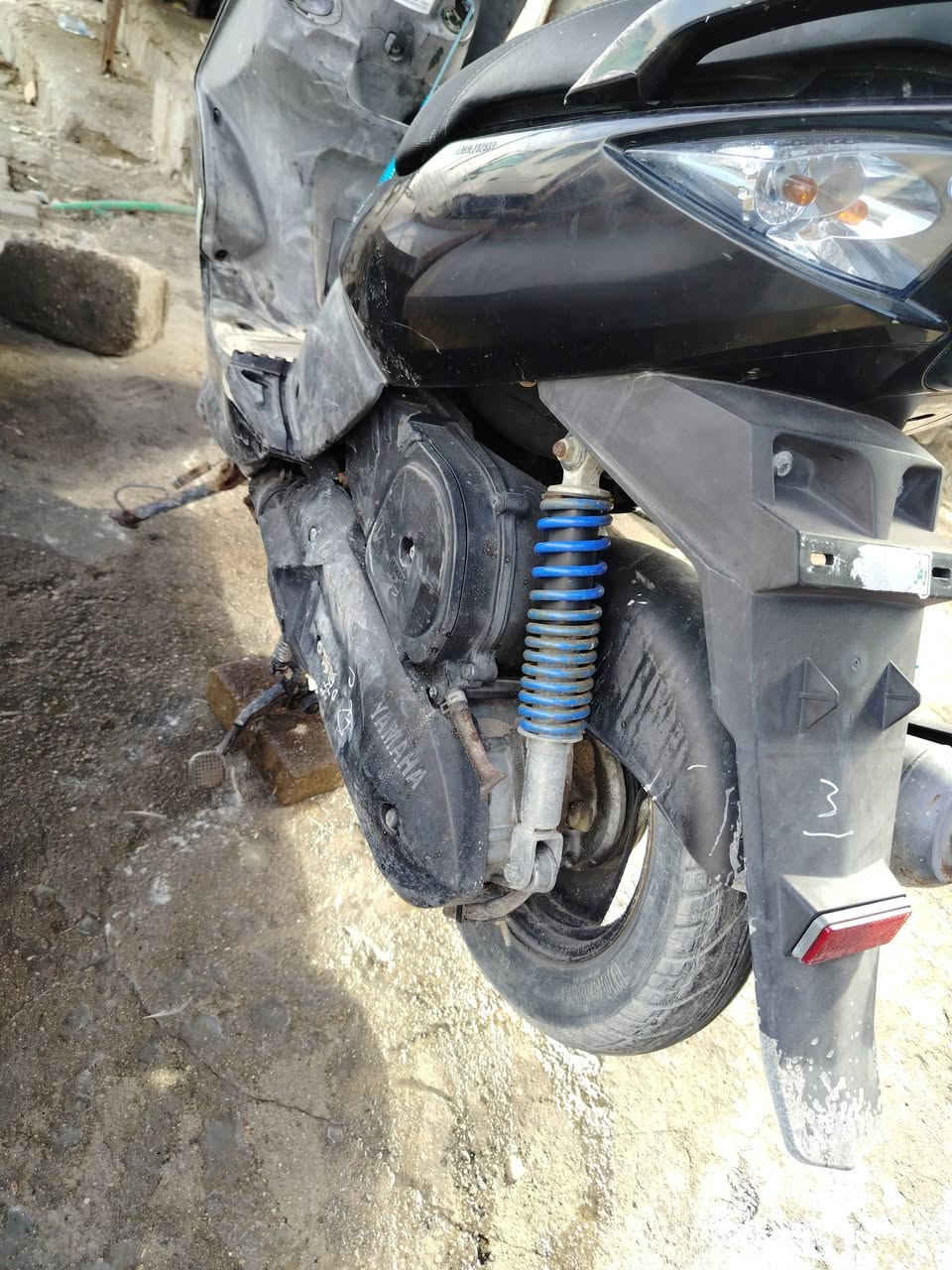 سلام عليكم ماكس مضلع نوزل مكفول ختم واحد٧٥٠وبيهه مجال ***********
