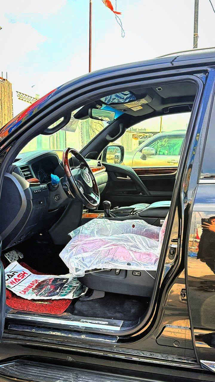 لكزز 2020  كفاله عامه  570 S
موصفات ال S معروفه فول السياره 

ماشيه  93  الف  باسمنه مداور تحويل ثاني يوم

مكاني الديوانيه  

للاستفسار عن السعر الاتصال  ع رقم  او مراسله ع الفيس 
 ***********
