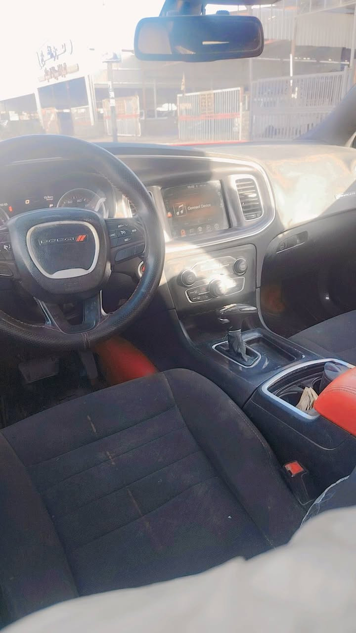 جارجر موديل ١٥ اصل تو ويل مكينه ٣٦٠٠ رقم بغداد سنويه باسمي لون مميز وباقي المواصفات معروفه مكفوله لغد وشاصي مكينه كير اكسن سونار ماعندي بهة جاملغ وبنيد ولجاملغ لثاني صابغه بي شخوط مكاني بابل رقمي *********** لسعر ب ١٨٠ وبيهة مجال
