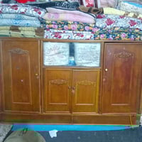 بوفيه • نضيفة • الطول ٢نص