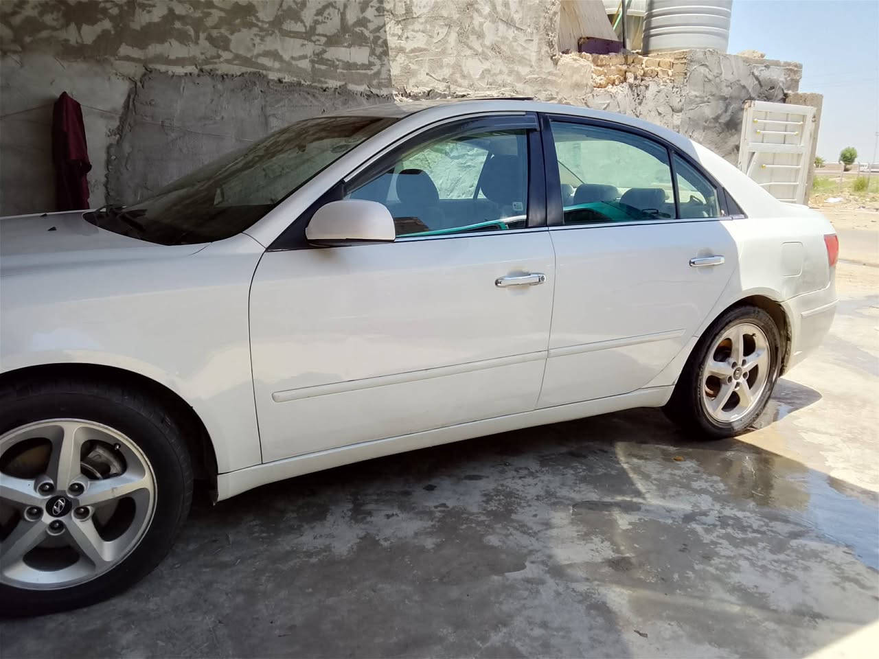سلام عليكم سوناتا لبيع موديل 2006خليجه بيه ثلاثه قطع مندون دواخل سياره جديده بسمي تحويل مباشر محرك كير سعر 85وبيه مجال مكفولات *********** /***********
