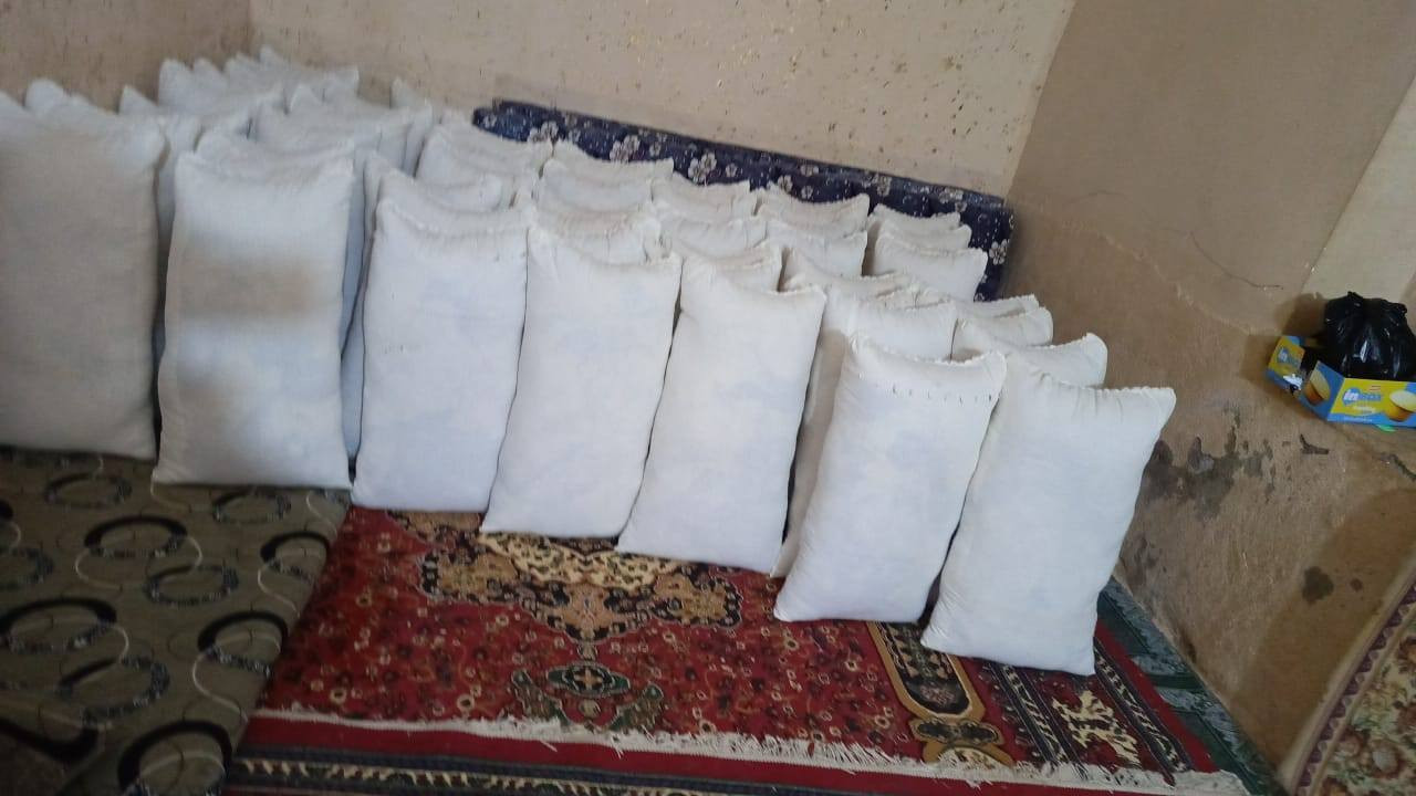 مخاد كلش نضيفه شرط فحص امام المندوب اي مشكله ترجع لأستفسار خاص ***********
