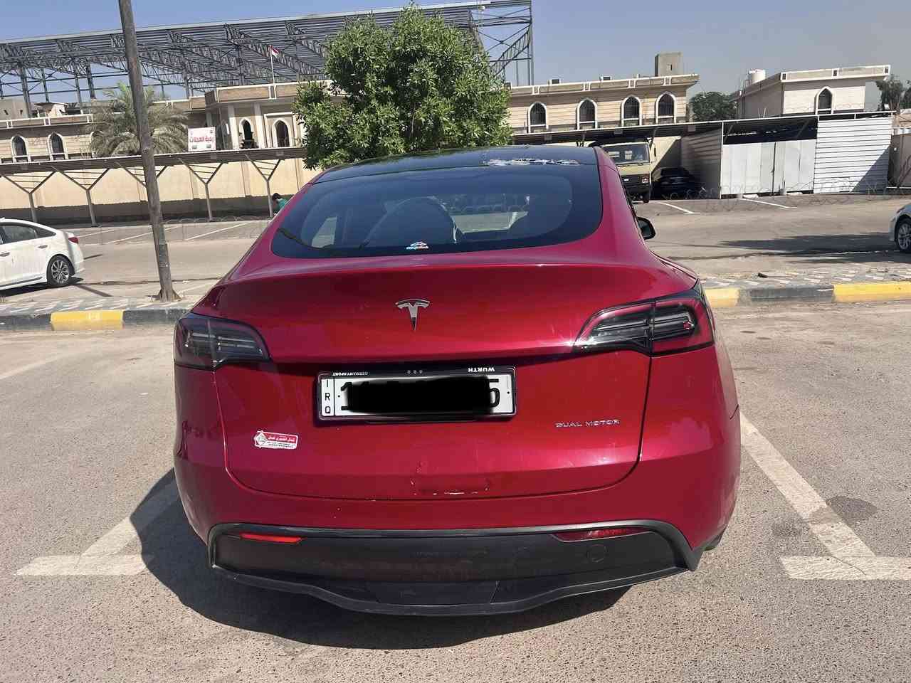 السلام عليكم
تيسلا فئه   2023 Y دبل ماطور لونك رينج اونلاين احمر داخل ابيض ارغب شي بالتيسلا واغلى شي مواصفات التيسلا معروفه 1/1 شنو ببالك مواصفات بيها السياره بأسمي رقم بغداد تحويل ثاني يوم  اخذتها عليها نضام الاوتو بايلوت يكولون وحده سعره 60 ورقه الاشتراك السياره حادثها جاملغ امامي صبغ وجاملغ خلفي بارد ورا ما اخذتها فحصت طلع بيها قطعتين كلير فقط رش من امريكا يعني لا فتح لا معجون لا دكة جاكوج شواصي لغود كهربائيات بطاريه كفاله من الطخه من الفتح من كلشي منفذ الشحن ممتضرر شحنها طبيعي جداً او اي شي غير كلامي السياره مابيها السياره معربه عربي كلها السياره كلش حلوه ومرتبه 
رايدها ب 200 وبيها مجال للطيبين الله شاهد متوازي عليها عندي بناء ❤️ *********** موجود واتساب رصيد اثنينهن
