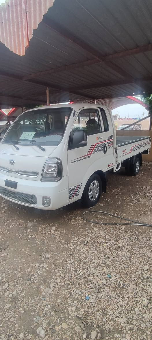 سلام عليكم
للبيع كيا حمل موديل ٢٠٢٢
حجم مكينه ٢٧٠٠مفتوح
مكينه كير اكسل تخم تاير جديد 
كفالة عامه من الصبق والتبديل 
فول مواصفات دبل ايرباك 
نظام ABC
ماشيه ١٧٠
وضع الشركه 
سنوية مجدد ٢٧تحويل مباشر 
مكان بابل جبله الاستفسار هـ *********** سعر ١٣٩بيها مجال بسيط جداً
