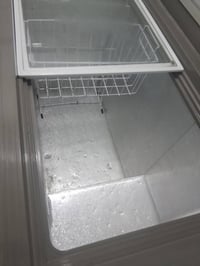 مجمده حجم كبير للبيع نظيفه جدا استخدام قليل شركه الحافظ فول التجميدد ا...