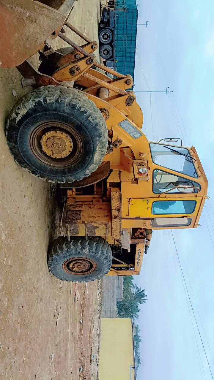 كاوسكي للبيع موديل 79 بدون تحويل محرك بي بريك شغال محرك كير تركم مكفولات سعر 115 مكانها بغداد ***********
