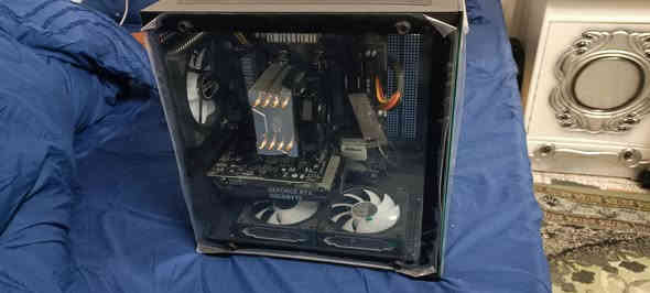 ❤️سلام عليكم جديد جديد ❤️
كيس للبيع السعر ٧٠٠ كل الغراض جديده عدا الباور مستعمله 

المواصفات 
معالج r5 5500+fan cooler master 

Mb  Asrock b450m/uc المذر بورد واي فاي يجيي بي اريلات

Ram hyperx fury 2x8 16gb 3200mhz الرام بدون ارجيبي

M.2 nvme crucial 1tb pci 4 5000 mb التخزين

التخزين ssd 128 apcher

كارت الشاشه Rtx 3050 windforce oc يجي بدون كيبل باور مباشر بال PCI 

الكيس اسود زجاجي بي ٥ مراوح شبيه ليان لي مع هاب وريمونت تحكم 

الباور سبلاي thermaltake 650 w فقط هذا مستعمل 

للتواصل خاص او واتساب ***********
توصيل متوفر بحجز رصيد فئه ٥ دولار اسيا لضمان الاستلام واذا تريد تجي
 اهلا وسهلا بغداد مدينة الصدر راسلني ادزلك موقعي
