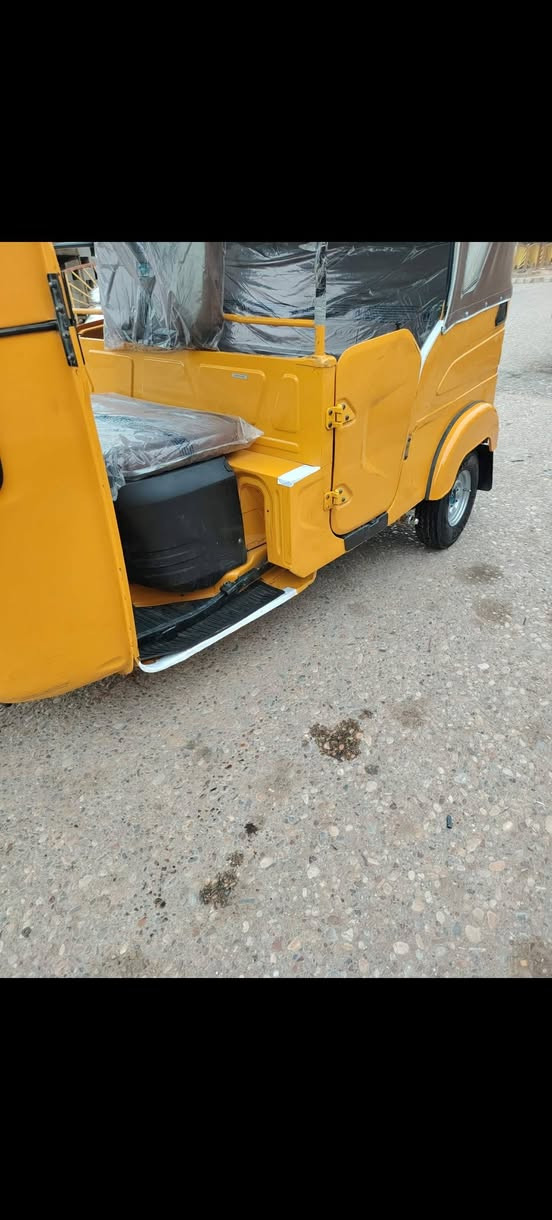 السلام عليكم تكتك ٢٢شهر ٨تكتك جديده مال جناي رقم وسنويه مكاني بالمجر شراي يتصل ***********
