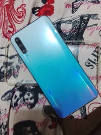 واي ٩ • ١٢٨ • نضيف