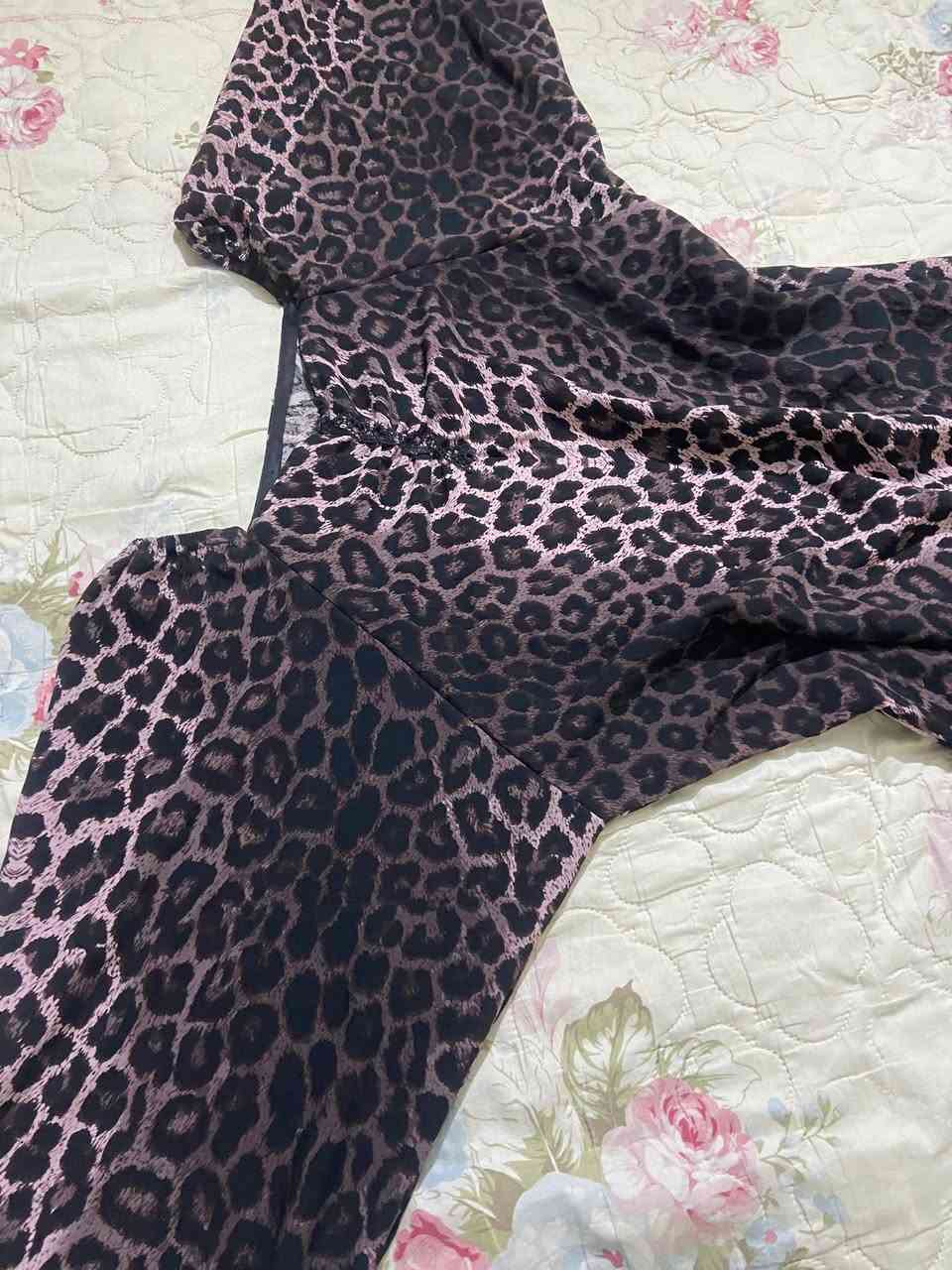 � التايكر دائماً له هيبة خاصة…
ثوب أنيق بخياطة متقنة وتشطيب مرتب ✂️✨
شنو رأيكم بالشغل؟ �


**إذا كنت صاحب هذا الإعلان وتريد حذفه لأي سبب، رجاءا أرسل رسالة إلى الدعم الفني**