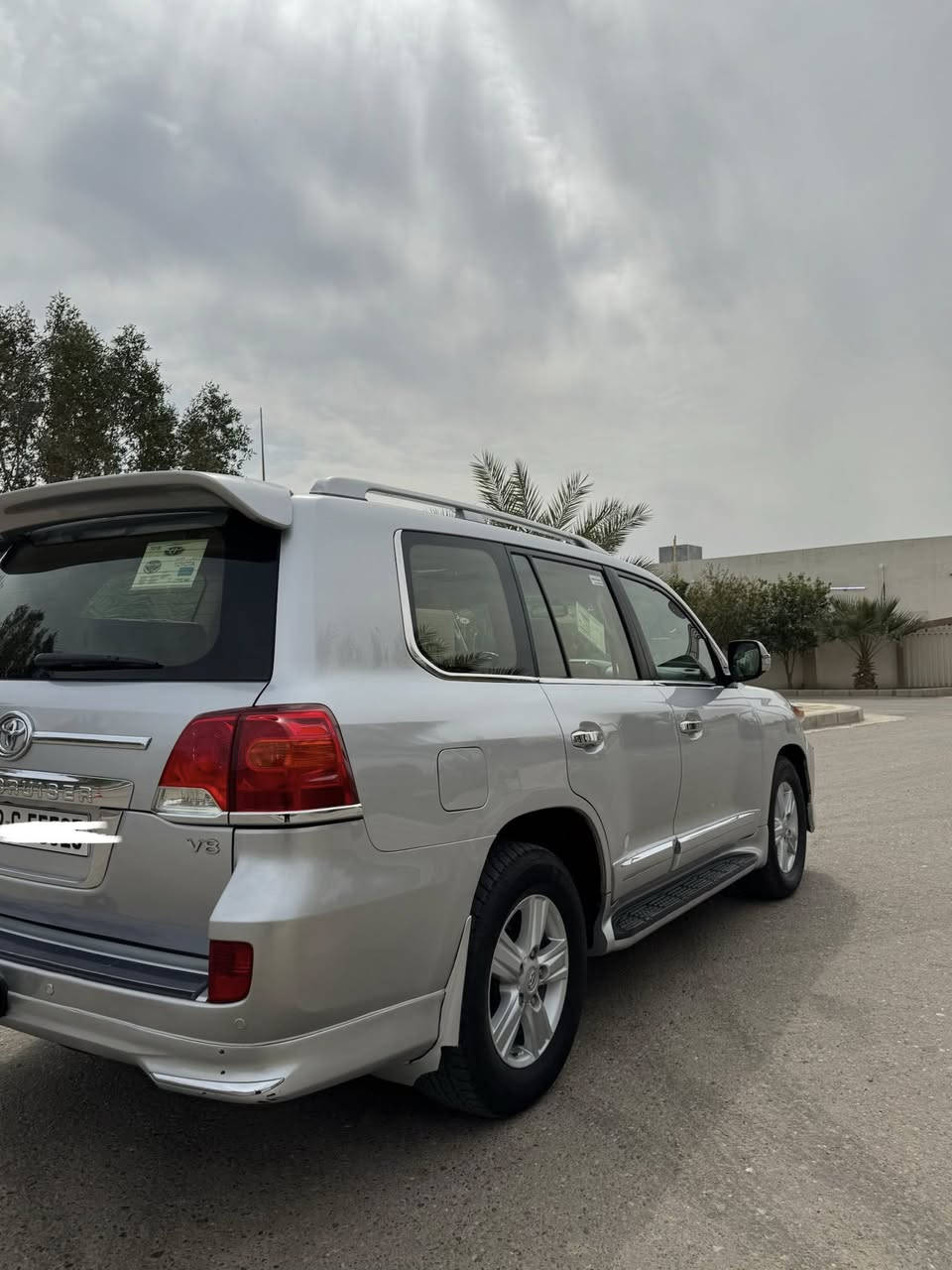 السلام عليكم
للبيع

تيوتا لاندكروز

فئه G.X.R

موديل 2013

مكينه 4600/V8

المسافه المقطوعه 215 ألف كيلو

رقم أربيل دولي / تحويل مباشر

سنويه 2029

بدون صبغ

الموصفات

مري شفط

بصمه أبواب 

زراك لايت

حساسات أمانيه خلفيه

ثلاجه

كشنات 3 حركات

8 ايرباكات 

بصمه 

فتحه سقف

شاشه كبيره

كأمره 

سياره جاهزه بدون مصرف

مكان السياره صلاح الدين / العلم

السعر  340 وبيها مجال

الاتصال على الرقم

***********

***********
