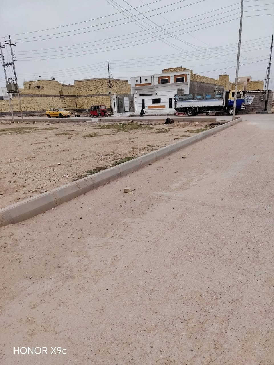 قطعه واحد 200 متر بصف ركن
الثانيه 450 متر بصف ركن
ابوشطيب جمعية تعاونية للبيع
كامل خدمات***********
