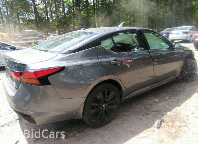 السلام عليكم 
التيما 2022
SR
Midnight 
AWD
ماشية 112 الف #كيلو
وارد امريكي رقم اربيل 
بدون اي قطرة صبغ
حادثها چاملغ السكن مبدل نفس اللون
ايرباك راجع سستم بشرط مكانها تكريت
سيارة تحفه ما ناقصها اي شي بصمتين موجوده 
السعر 165 ورقه وبيه مجال بسيط للشراي 
***********
***********
