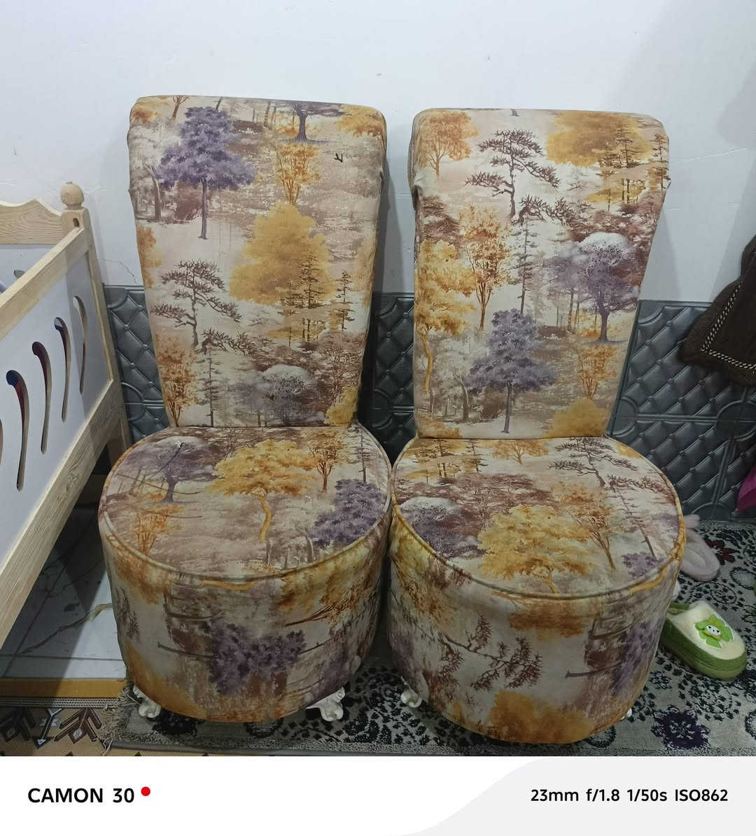 ساعات وكراسي انضاف جدا عنواني جربوعية مقابل المستشفى الالماني كلهن ب٦٠ الف ***********
