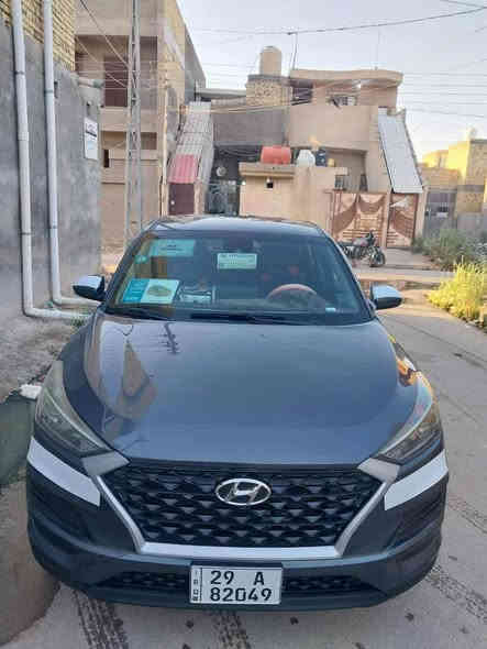 السلام عليكم توسان 2019 
امريكي ماشيه 95 كير ومكينه مكفولات تبريد ثلج صدر جديد باتري جديد  تايرات 
 جديد 
مواصفات رادار امامي سايد بريك بصمه 
شاشه  كامرا دواره تحكم استيرين
حادثها باب خلف السائق والجاملق
 سياره جديده كلش مال بيت استخدام شخصي ربع متصرف عليها بسمي تحويل ثاني يوم  رايدها 160 وبيها مجال *********** سيد حيدر 
مكان بغداد***********
