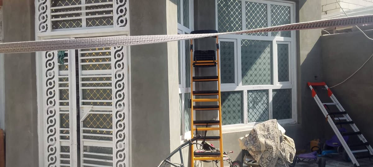 بيت للبيع طابو صرف على (طريق سومر خلف سكلة ابو كاظم)
 المساحة ٢٥٠م طابق واحد بناء كونكريت يحتوي على غرفتين وصاله ومطبخ وصحيات واستقبال للاستفسار ***********

