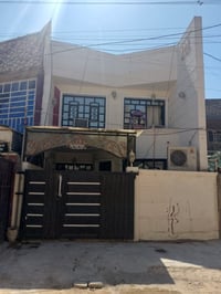 بيت للبيع المساحه 120 متر  البلديات محله 726 قرب الأمن العام وقرب جسر ...