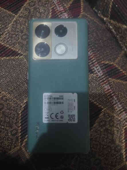 سلام عليكم نوت 40برو لبيع بسعر 170  ***********
