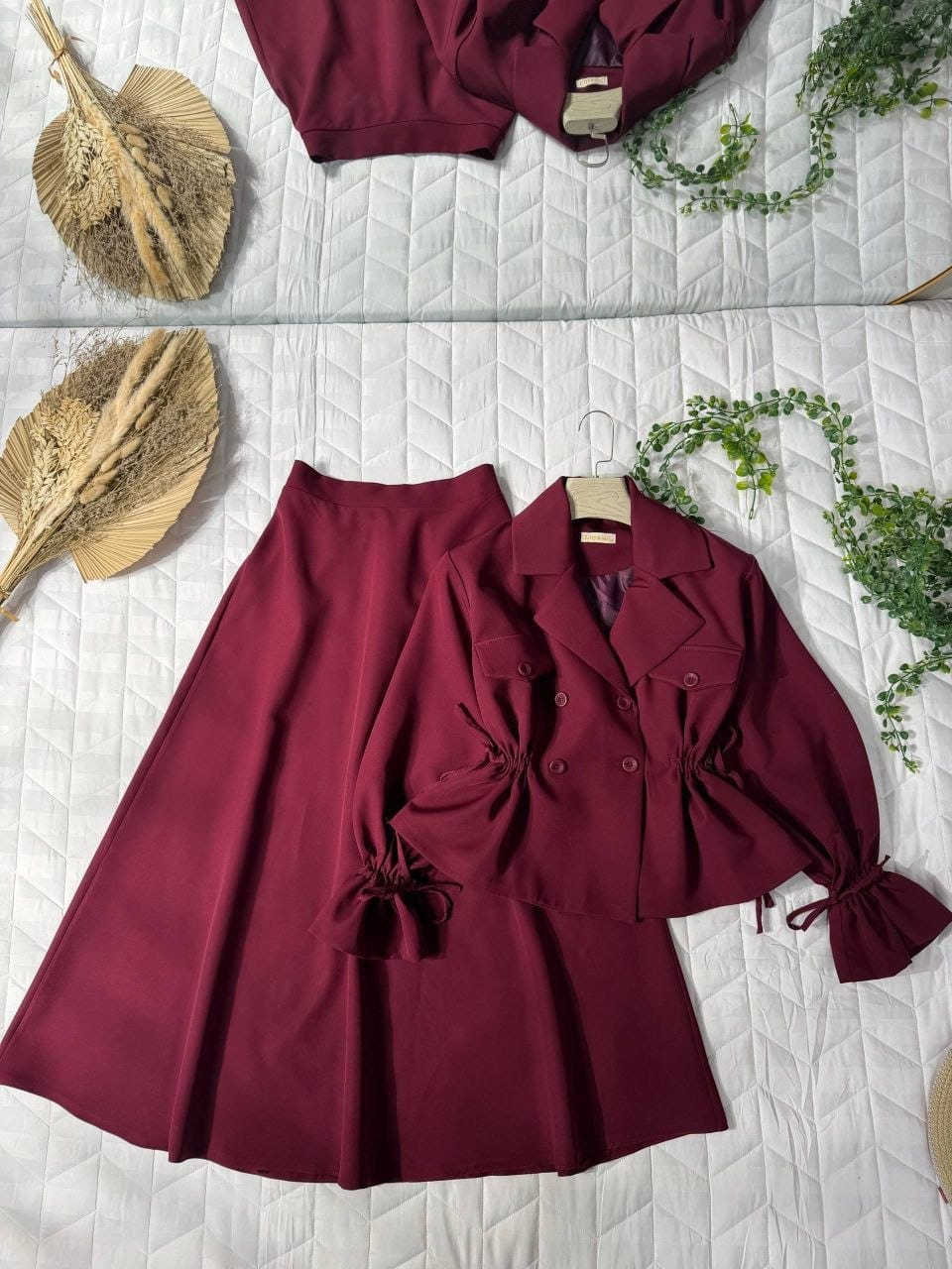 قميص مع التنورة💚✨
خامة دابل تركي مبطن
40–42–44–46–48
قــــيــاســـات 💥
يـــوجــدتـــوصــــيل جميع محافظات العراق 🇮🇶
للحجز والاستفسار المراسله الصفحة 📨 👉


**إذا كنت صاحب هذا الإعلان وتريد حذفه لأي سبب، رجاءا أرسل رسالة إلى الدعم الفني**