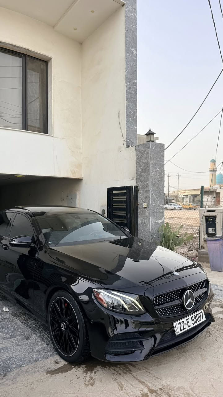 السلام عليكم مارسدس E300 2017 كلين تايتل
سقف بنوراما
جنطه كهرباء
كشن تدفئه
ستيرن تدفئه
فول رادارات وتوقف ذاتي ونقطه عمياء
شاشه متصله
كامره اصليه
حساسات امامي خلفي 360  
داخل 64 لون
سماعات برومستر
كت AMG بلاد وويل 
تخم تاير دنلوب ستوني شادهن
السياره بااسمي 
تضليل بالسنويه ستوني مجدده
السياره مكفوله من الصبغ والتبديل بيهة بارد شي بسيط بباب الصدر مكينه مكفوله صدر حداديه كلهة جاهزه
***********/***********
السعر/295$
السياره مغلفه full ppf
