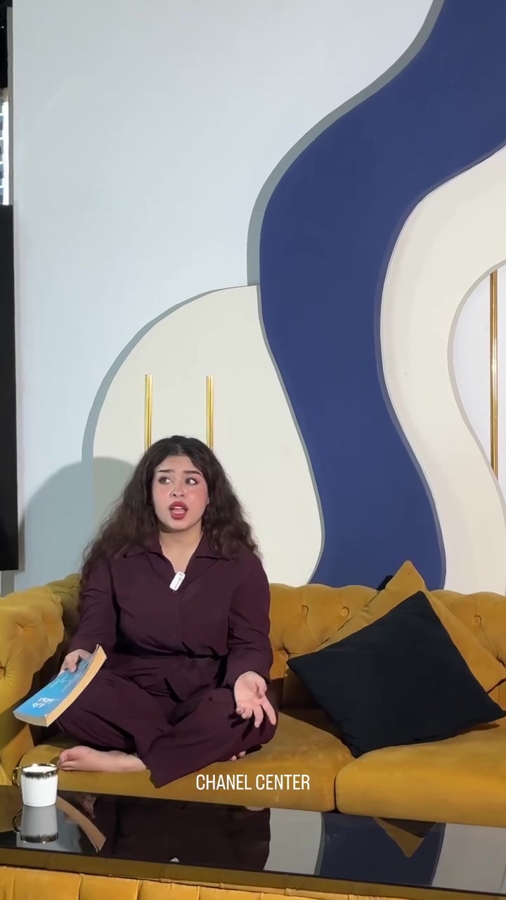 🛑 "لو ما صار شعرج حرير مصفط.. 
أخذي فلوسج وارجعي!" 💳✨

نعم، قريتيها صح! 
في شانيل سنتر، إحنا ما ننطي وعود بالهوا.. 
إحنا ننطي ضمان حقيقي بقوة القانون!
تعبتي من التسريح اللي يروح مفعوله بعد أول غسلة؟ تخافين تدفعين فلوسج على مواد تحرق شعرج وتخليه جاف وباهت؟
نسي كل هالمخاوف، لأن موسم تسريح شانيل السنوي بدأ! 🌟

📌 ليش تسريح شانيل السنوي يختلف عن الكل؟
 ضمان النتيجة 100%: ندخلج للصالون بشعر متعب، ونطلعج بشعر ناعم، سايح، وحرير طبيعي.
 أمان تام: نستخدم أفضل المواد العالمية والآمنة اللي تغذي الشعرة وتعالجها من الداخل قبل الخارج.
 ثقة مطلقة: ثقتنا بشغلنا وموادنا تخلينا نكولج بكل ثقة: إذا ما طلعتِ بالنتيجة اللي تحلمين بيها، فلوسج ترجعلج!
👑 لا تضيعين الفرصة وتخلين شعرج للتجارب.. اختاري الاحتراف، اختاري شانيل!

📍 العنوان: بعقوبة _ مدخل الرحمة _ عمارة شانيل سنتر.
📞 للحجز والاستفسار وضمان مكانج: ***********

🤝🏻 شانيل سنتر - حيث تلتقي الثقة بالجمال.
