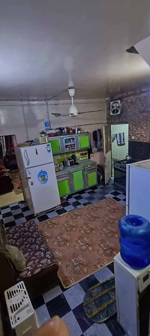 بيت او قطعه للبيع في حي الشهداء خلف مول اهل الخير طهمازيه مساحه 110متر بسعر مناسب جدا...
البيت طابو صرف باسم شخص واحد تحويل مباشر..

البيت يتكون من طابق واحد 
( مطبخ . صاله . استقبال. غرفه نوم واحده . صحيات داخليه وخارجيه . طارمه .).....📍
موقع البيت جيد جدا يقع على شارع عرضه 10 متر...📍
موهل للتبليط مستقبلا 📍
للاستفسار اكثر المراسله على الخاص او الاتصال على الرقم 
***********
