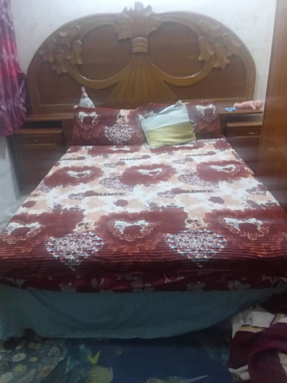 سلام عليكم غرفه صاج الصلي مكاني نجف شارع المطار القديم سعره سبعميه وخمسين 750السفسار واتساب او تصل  ***********
