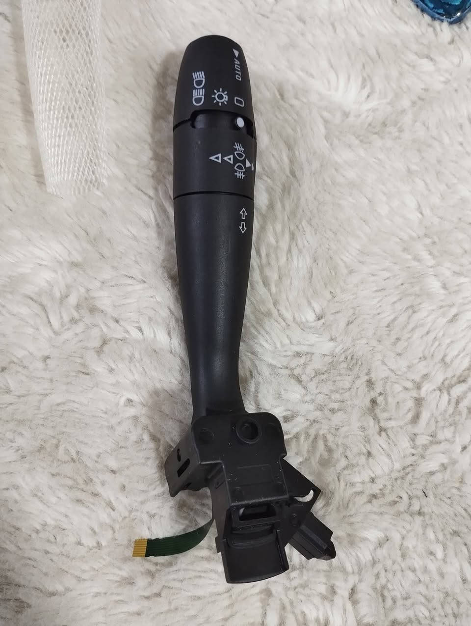 يدة لايت لاشارة الانعطاف وعمود التوجيه لسيارة بيجو 206 207 307 406 407 1007 سيتروين
قطعتين بسعر ٨ الاف
